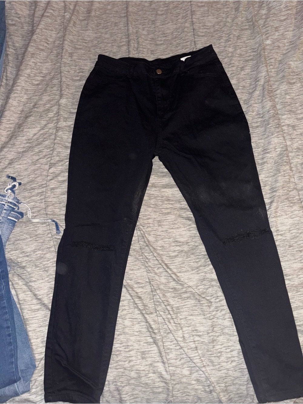 14 pair of jeans Light Blue & Black Distressed Women's Jeans Stack - Picture 11 of 15
